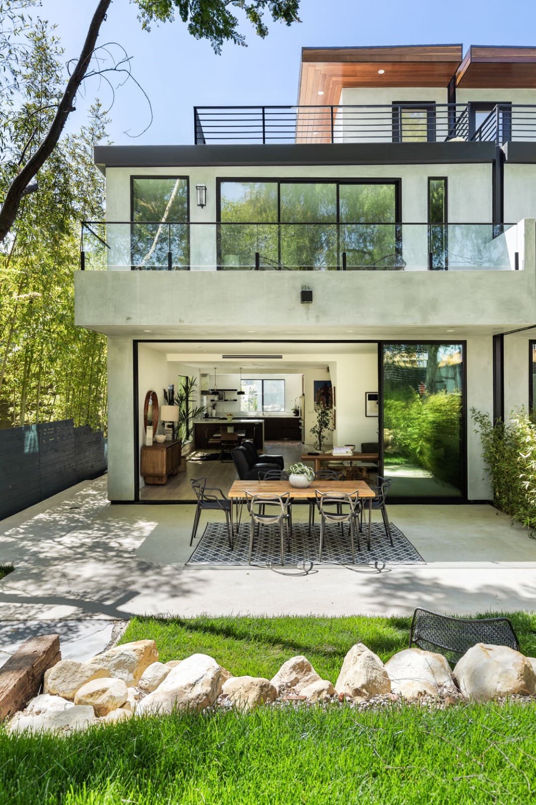 2916 Waverly Dr.