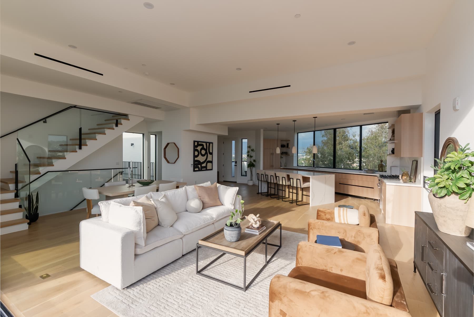2919 Waverly Dr.